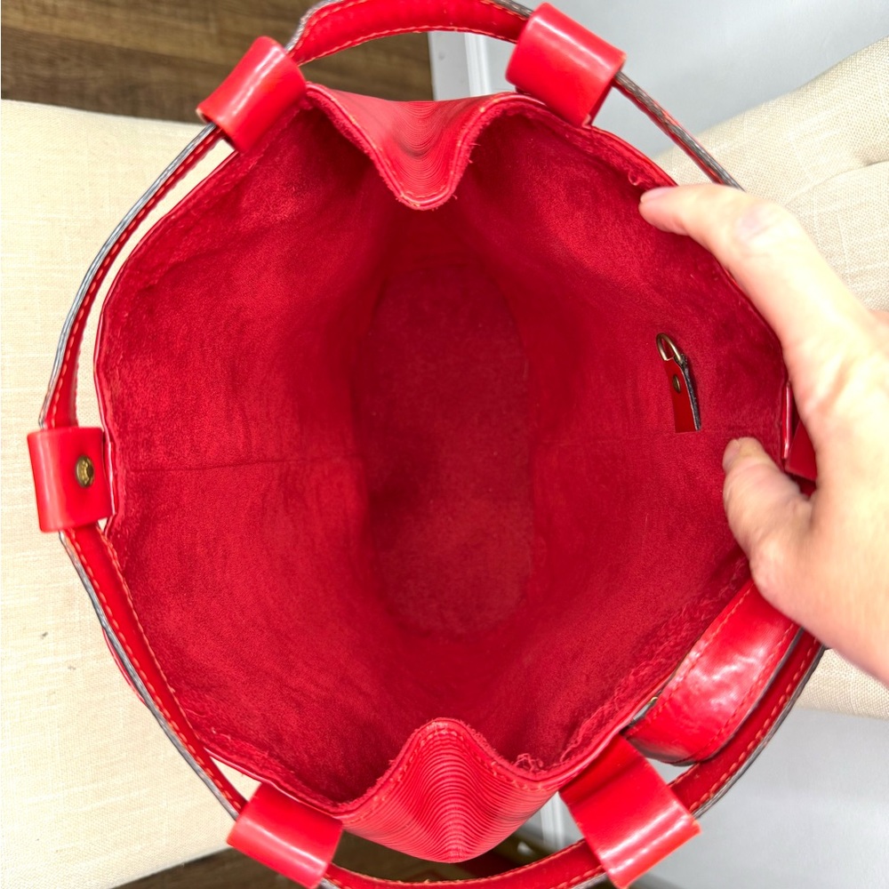 Authentic Louis Vuitton Randonnée backpack shoulder bag red Epi leather M52357 - Picture 15 of 16